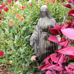92290_BronzeMary_garden_01