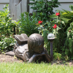 92248_DaydreamingGirl(enviro)